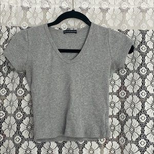 BRANDY MELVILLE GRAY CROP TOP
